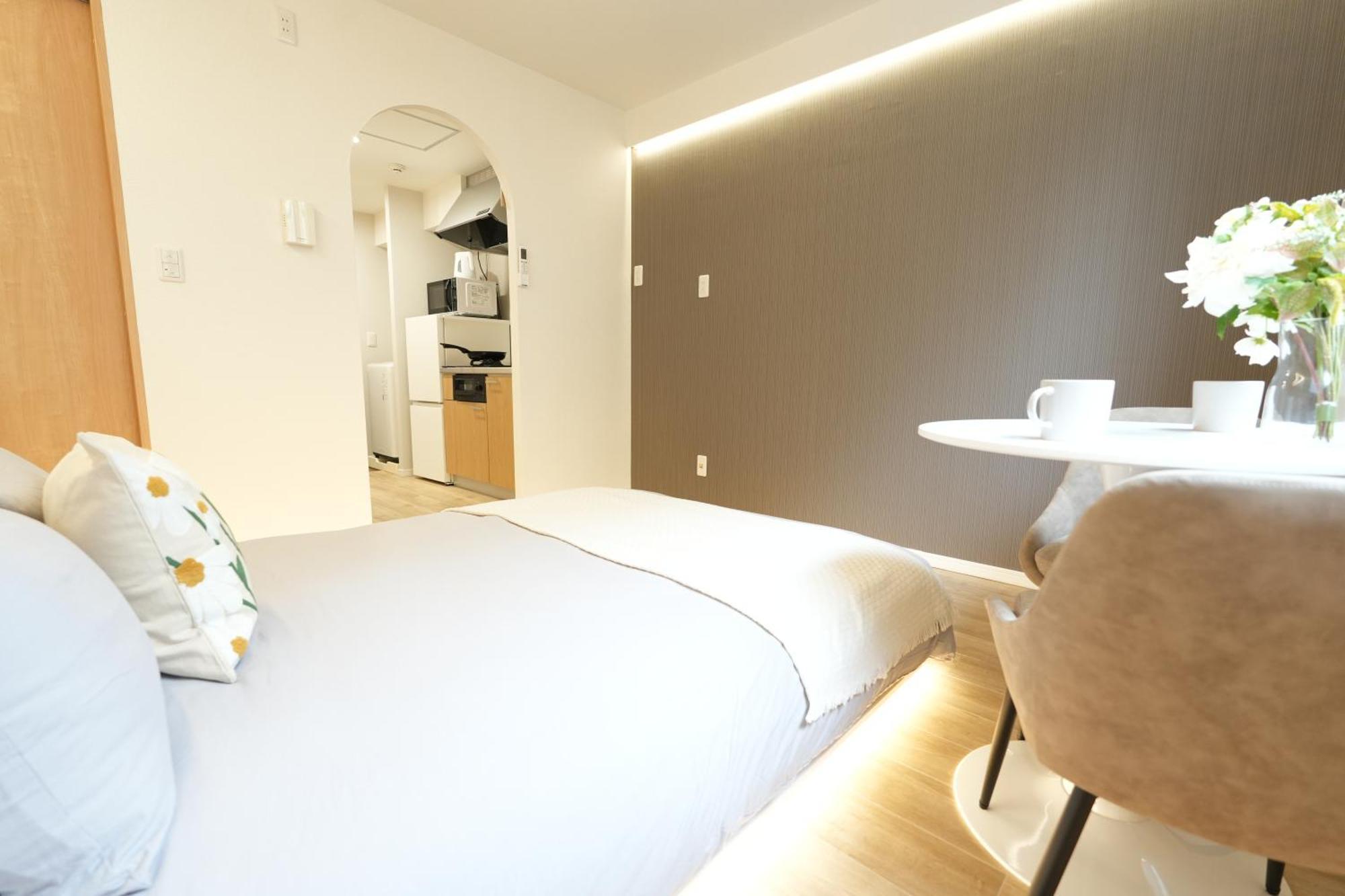 Inn 5mins Walk To Higashi-nakano Station, Comfortable With Direct Access To Shinjuku, Zy O Y